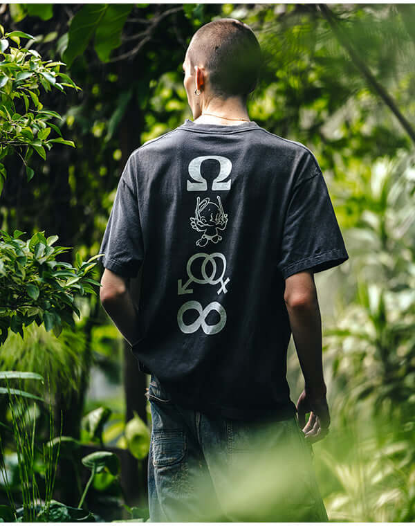 
                  
                    Load image into Gallery viewer, SM-HR8-0000-008/SS TEE/CANDLE/BLACK / 304231251003
                  
                