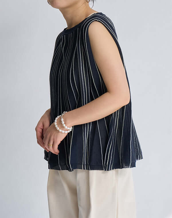 
                  
                    Load image into Gallery viewer, ペーパーヤーンストライプニット / BEH13009WA
                  
                