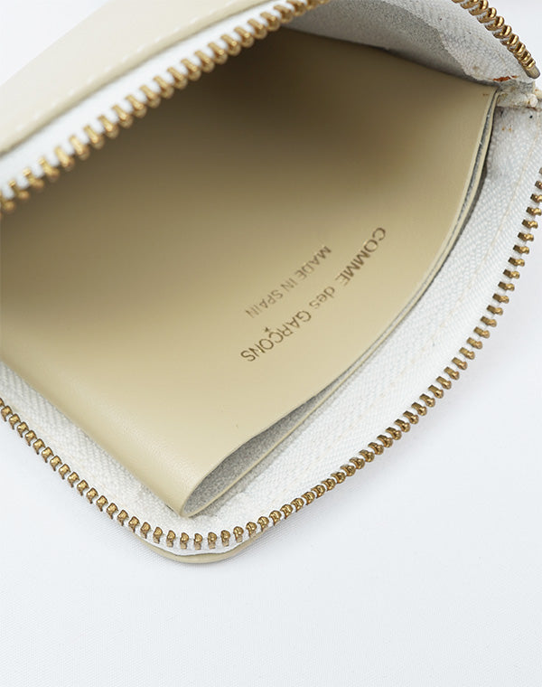 
                  
                    Load image into Gallery viewer, CLASSIC LEATHER L字型ZIP財布 / 360135232008
                  
                