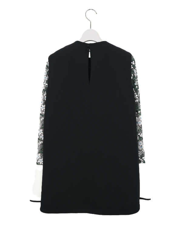 
                  
                    Load image into Gallery viewer, Floral Lace-Sleeve Classic Top / 301165251007
                  
                