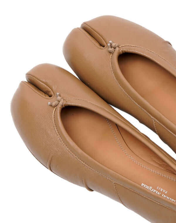 
                  
                    Load image into Gallery viewer, TABI NEW BALLET SHOE / 361238251001
                  
                