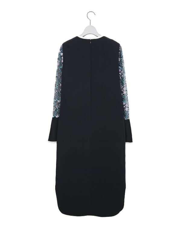 
                  
                    Load image into Gallery viewer, Floral Lace-Sleeve Classic Dress / 303165251005
                  
                