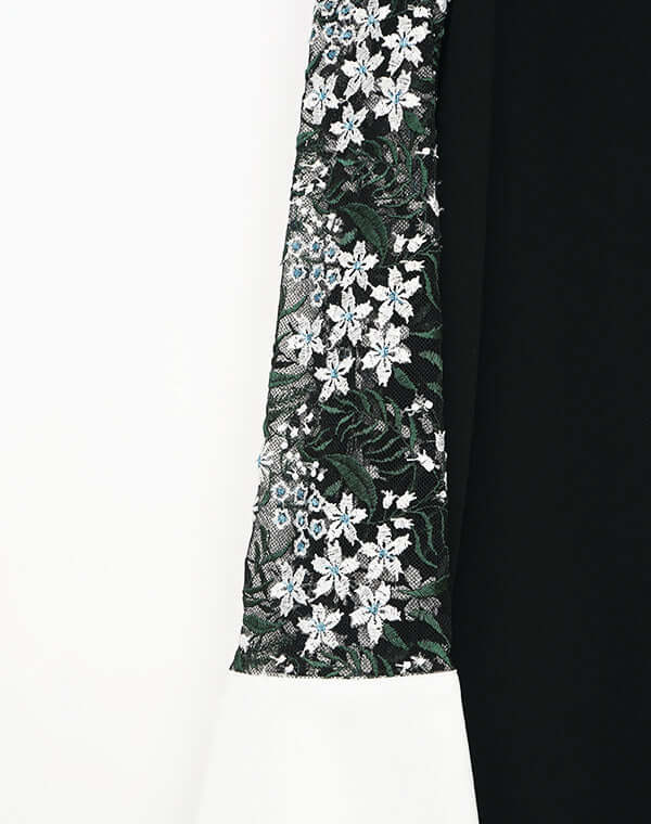 
                  
                    Load image into Gallery viewer, Floral Lace-Sleeve Classic Dress / 303165251005
                  
                