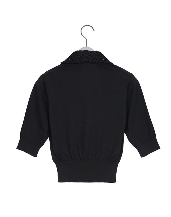 
                  
                    Load image into Gallery viewer, Embroidery Collar Knitted Top / 301165252002
                  
                