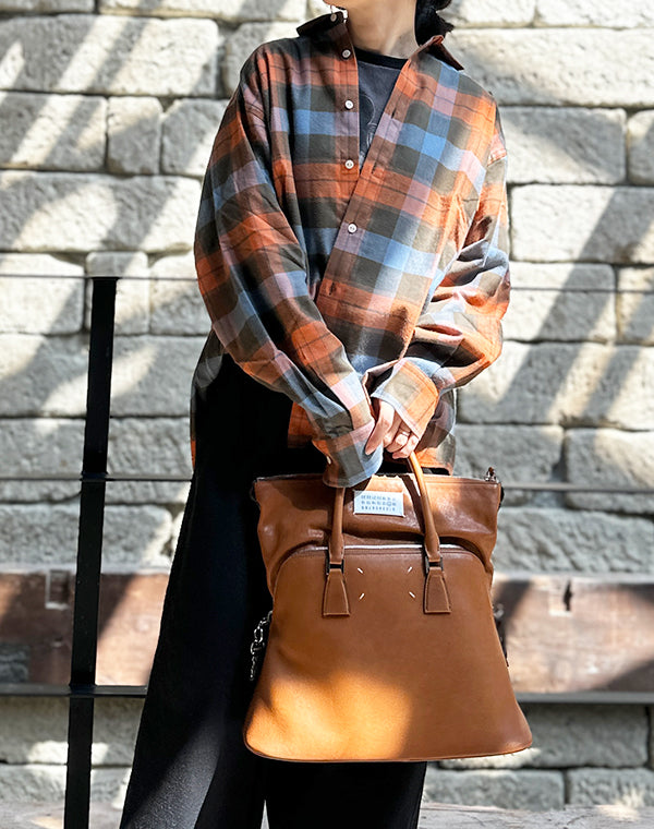 
                  
                    Load image into Gallery viewer, CLAUDE SHIRT / 311289252001
                  
                