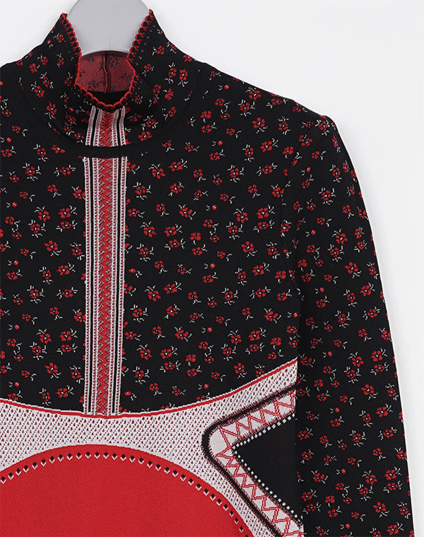 
                  
                    Load image into Gallery viewer, Floral Jacquard High Neck Knitted Top / 301165252001
                  
                