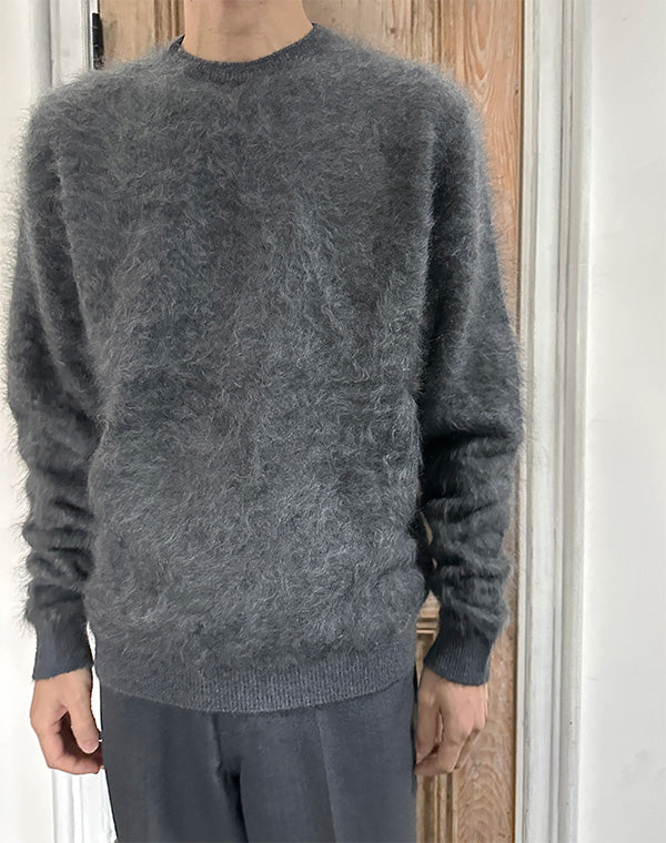 
                  
                    Load image into Gallery viewer, Blushed Cashmere Clue Neck Pullover / BDA11401MA
                  
                