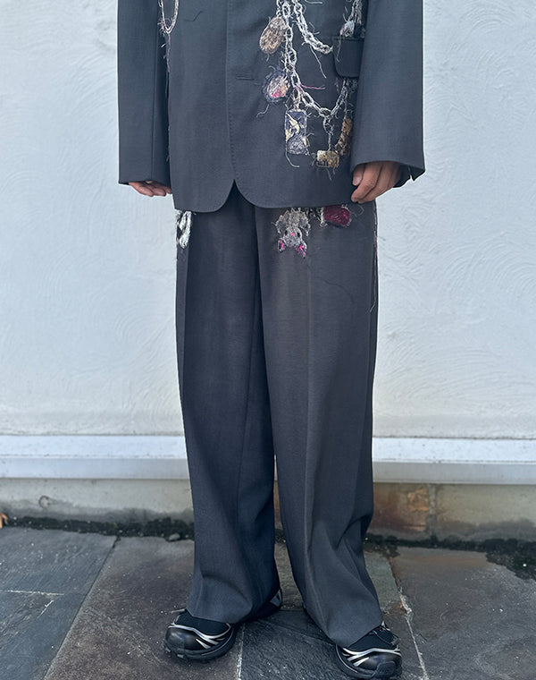 
                  
                    Load image into Gallery viewer, EMBROIDERED CHAIN TAILORED TROUSERS / 315175252001
                  
                