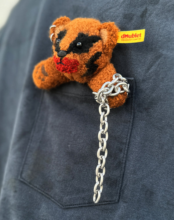 
                  
                    Load image into Gallery viewer, LONG SLEEVE T-SHIRT WITH VILLAIN BEAR / 304175252002
                  
                