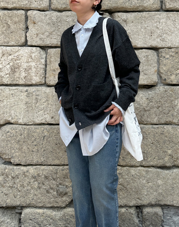 
                  
                    Load image into Gallery viewer, HENRY CARDIGAN / 308136252001
                  
                