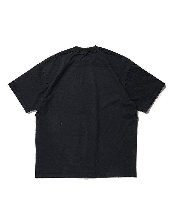 
                  
                    Load image into Gallery viewer, VILLAIN COVER PRINT T-SHIRT / 304175252001
                  
                