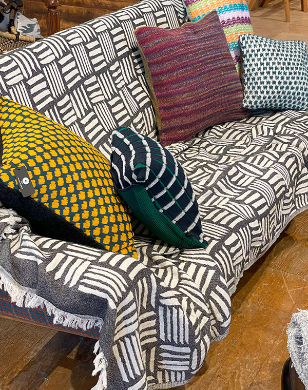 
                  
                    Load image into Gallery viewer, Multi Blanket - Black Cotton 130×170 / 902682233007
                  
                