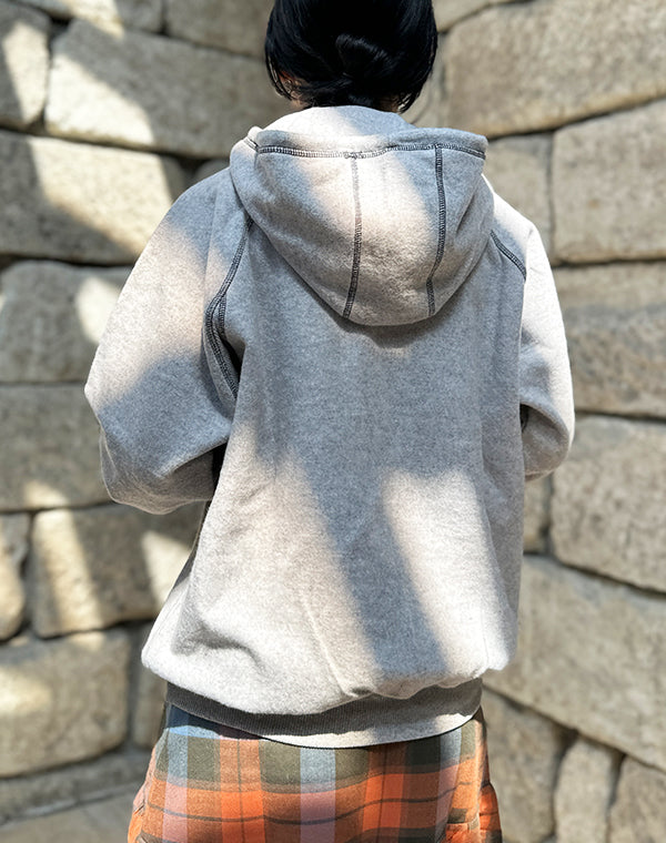 
                  
                    Load image into Gallery viewer, FOLD HOODIE / 306289252001
                  
                