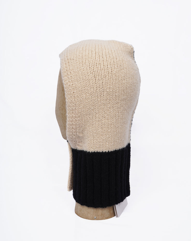 
                  
                    Load image into Gallery viewer, Bicolor Cashmere/Silk Balaclava / 326170252001
                  
                