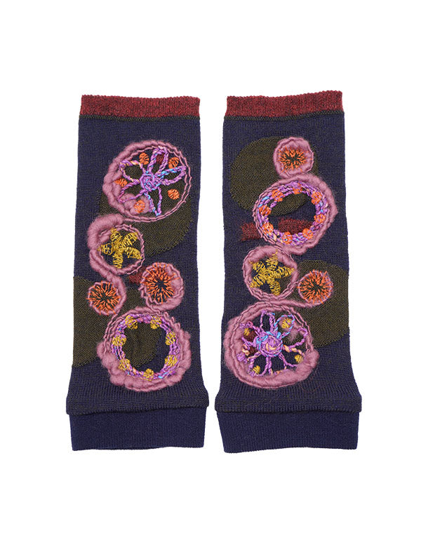 
                  
                    Load image into Gallery viewer, フラワープレート刺繍入りアームウォーマー / BEF07615WA
                  
                