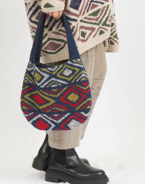 
                  
                    Load image into Gallery viewer, ダイヤ柄プードルハンドバッグ / BEF07626WA
                  
                