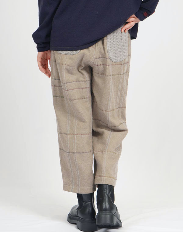 
                  
                    Load image into Gallery viewer, 袋チェックリバーシブルニットポケットパンツ / BEF07651WA
                  
                