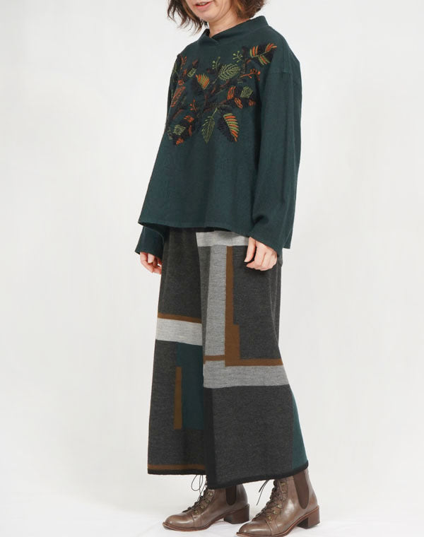 
                  
                    Load image into Gallery viewer, 圧縮ウールニットパンツ / BEF07635WA
                  
                