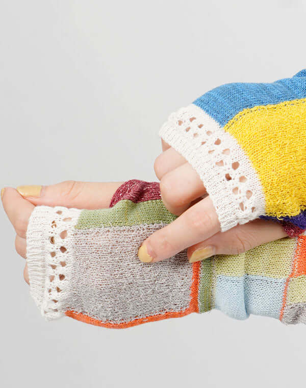 
                  
                    Load image into Gallery viewer, モザイク柄ロングアームカバー / BEH01034WA
                  
                