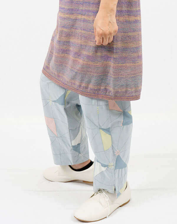 
                  
                    Load image into Gallery viewer, ハイカウントタイル柄テーパードパンツ / BEH01082WA
                  
                