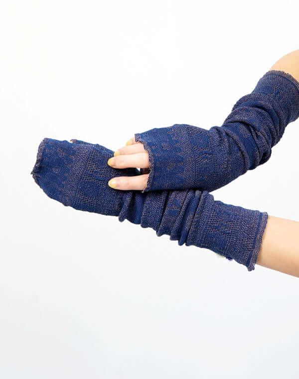 
                  
                    Load image into Gallery viewer, リバーシブルニットレースアームカバー / BEH01119WA
                  
                