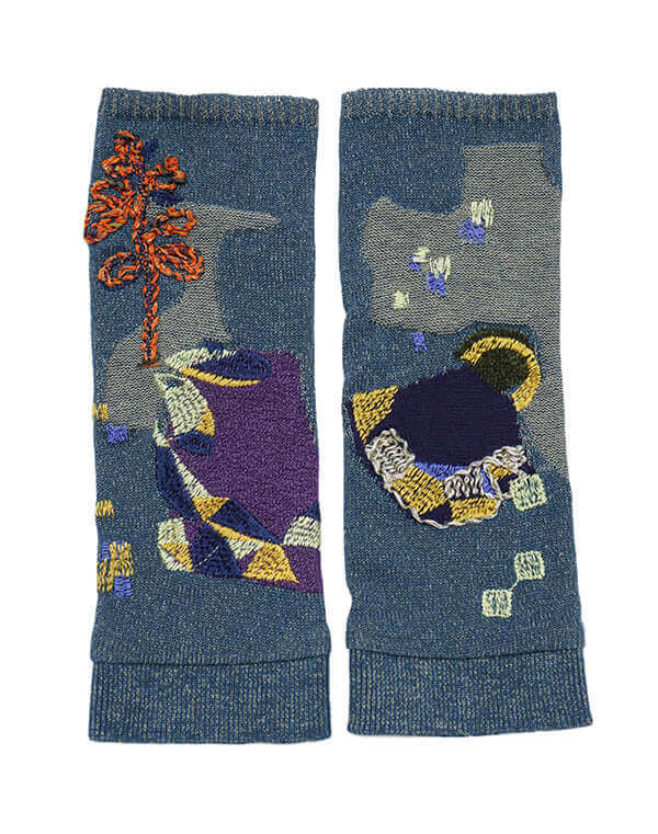 
                  
                    Load image into Gallery viewer, メシィカフェ柄刺繍入りアームカバー / BEH07012WA
                  
                