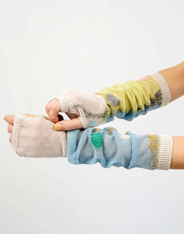 
                  
                    Load image into Gallery viewer, カラータッチ柄ロングアームカバー / BEH07019WA
                  
                