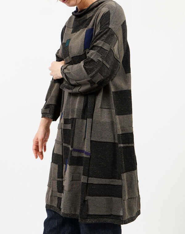 
                  
                    Load image into Gallery viewer, メイズ柄ワンピース / BEH07024WA
                  
                