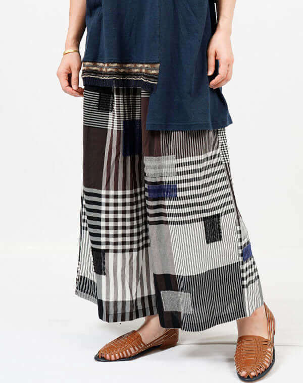 
                  
                    Load image into Gallery viewer, チェックウールドビーワイドパンツ / BEH07040WA
                  
                