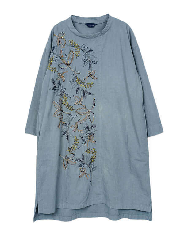 
                  
                    Load image into Gallery viewer, 製品染めリーフ刺繍入りワンピース / BEH07052WA
                  
                