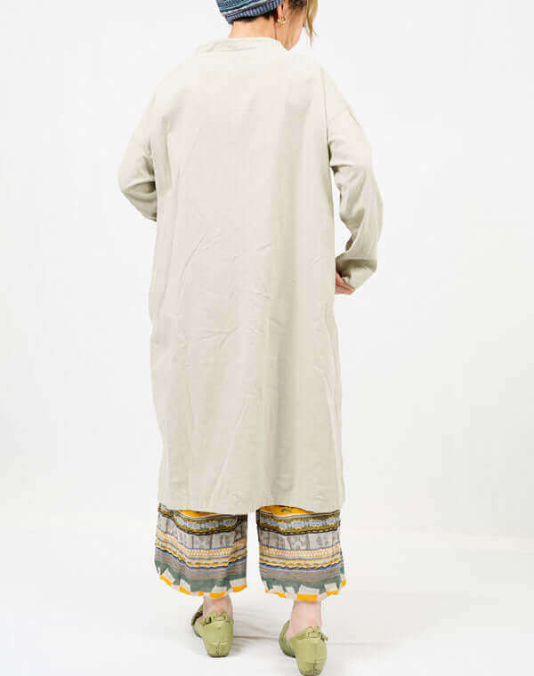 
                  
                    Load image into Gallery viewer, 製品染めリーフ刺繍入りワンピース / BEH07052WA
                  
                