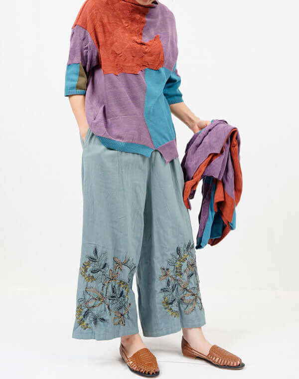 
                  
                    Load image into Gallery viewer, 製品染めリーフ刺繍入りパンツ / BEH07054WA
                  
                