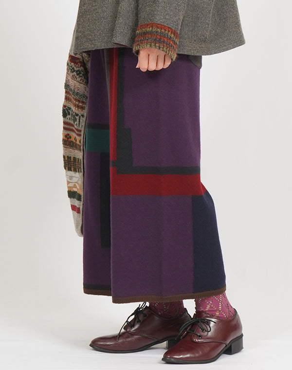 
                  
                    Load image into Gallery viewer, 圧縮ウールニットパンツ / BEF07635WA
                  
                