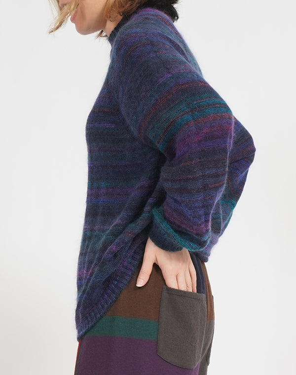 
                  
                    Load image into Gallery viewer, カラーグラデーションシームレスプルオーバー / BEF07644WA
                  
                