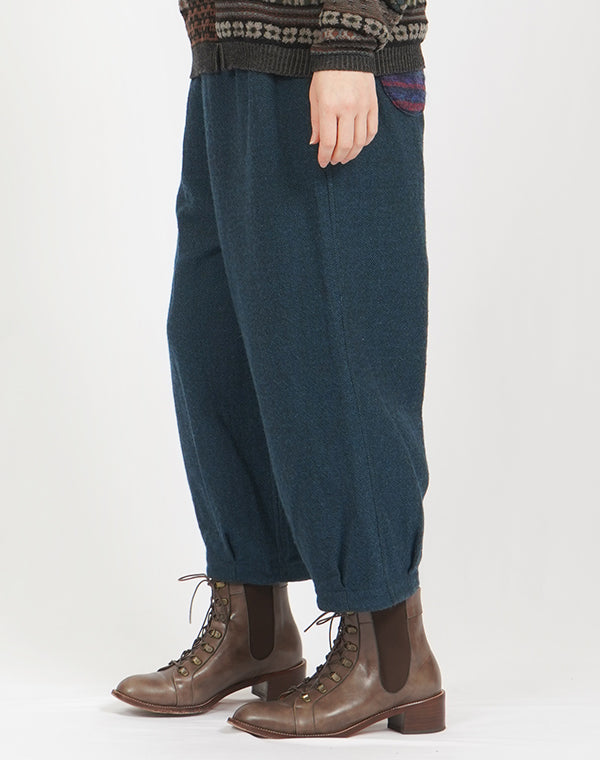 
                  
                    Load image into Gallery viewer, ウールコットンリバーシブルバルーンパンツ / BEF07656WA
                  
                