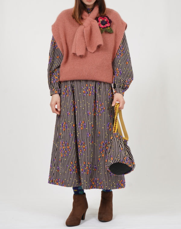 
                  
                    Load image into Gallery viewer, シルクモヘア畦ベスト / BEF01657WA
                  
                