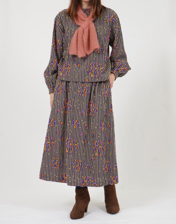 
                  
                    Load image into Gallery viewer, 寄せ植えチェックギャザースカート / BEF01670WA
                  
                