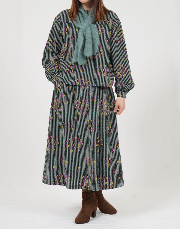 
                  
                    Load image into Gallery viewer, 寄せ植えチェックギャザースカート / BEF01670WA
                  
                