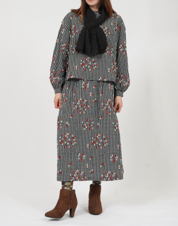 
                  
                    Load image into Gallery viewer, 寄せ植えチェックギャザースカート / BEF01670WA
                  
                