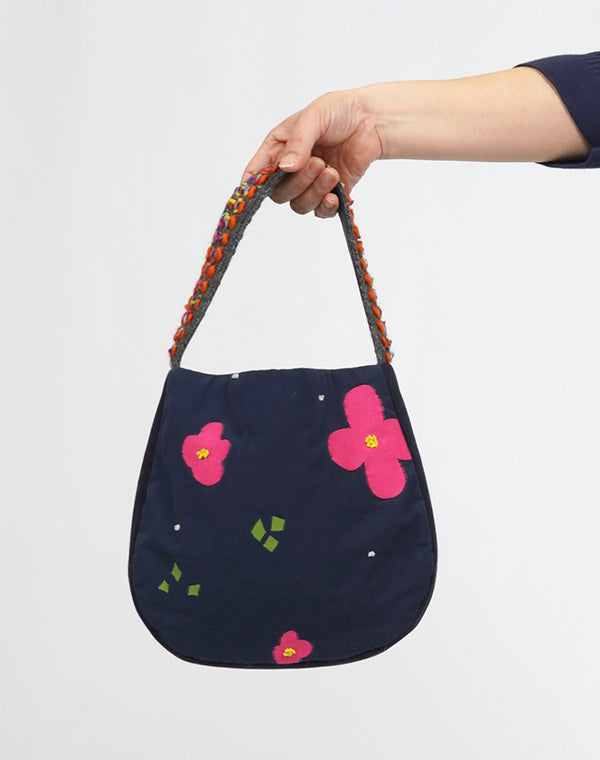 
                  
                    Load image into Gallery viewer, ペーパーフラワーハンドバッグ / BEA01493WA
                  
                