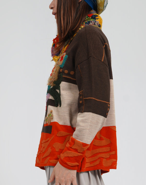 
                  
                    Load image into Gallery viewer, フラワーベース刺繍プルオーバー / BEA01414WA
                  
                