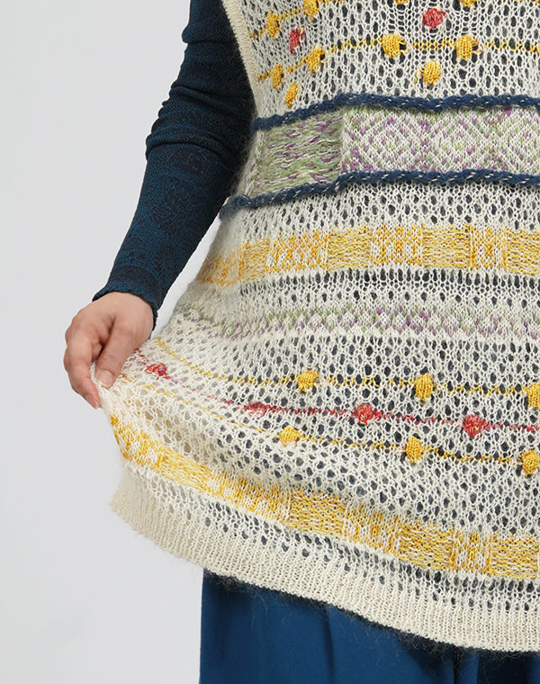 
                  
                    Load image into Gallery viewer, モヘアメッシュジャカードベスト / BEA01445WA
                  
                