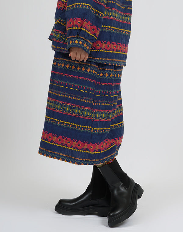 
                  
                    Load image into Gallery viewer, フラワーラインギャザースカート / BEA01468WA
                  
                