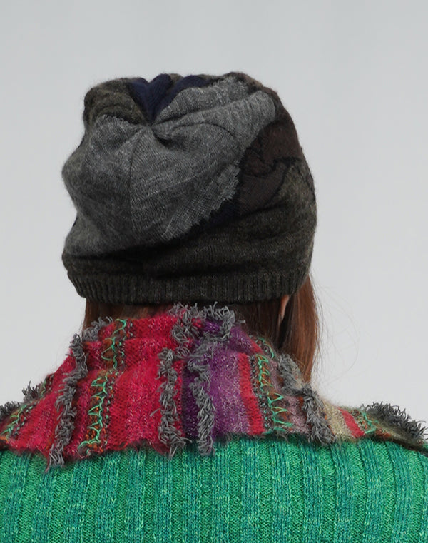 
                  
                    Load image into Gallery viewer, アースインターシャリバーシブルニット帽 / BEA01434WA
                  
                