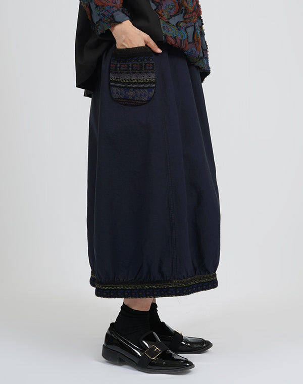 
                  
                    Load image into Gallery viewer, リバーシブルコットンバルーンスカート / BEA01496WA
                  
                