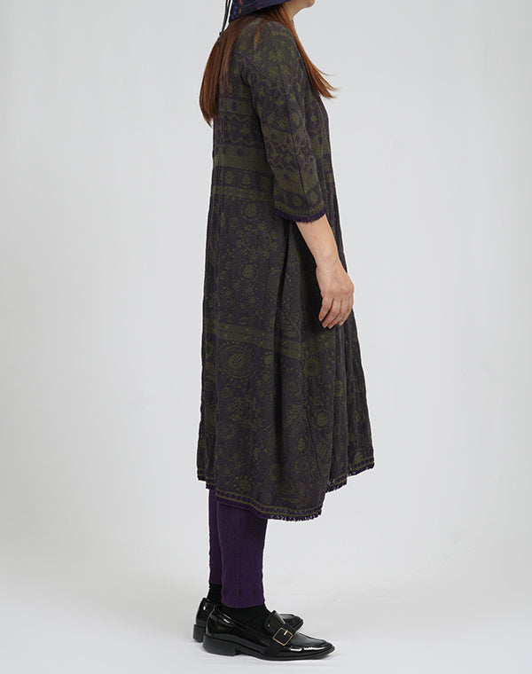 
                  
                    Load image into Gallery viewer, シームレスリバーシブルニットレースワンピース / BEA01523WA
                  
                