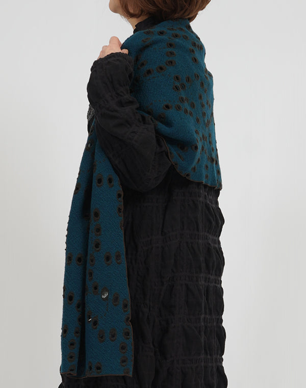 
                  
                    Load image into Gallery viewer, 穴あきジャージーリバーシブルマフラー / BEA07480WA
                  
                