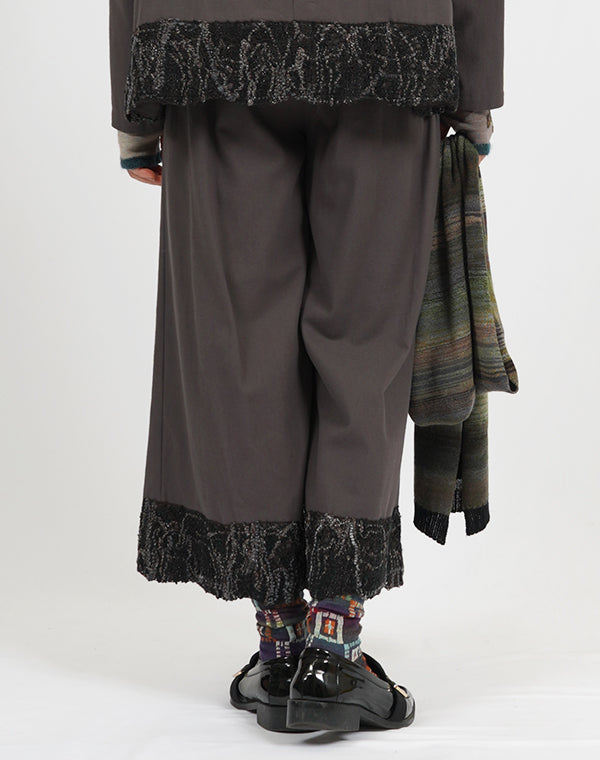 
                  
                    Load image into Gallery viewer, レース付きワイドパンツ / BEA07472WA
                  
                