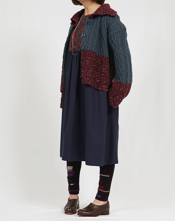 
                  
                    Load image into Gallery viewer, モザイク柄ハイネックカーディガン / BEA07423WA
                  
                