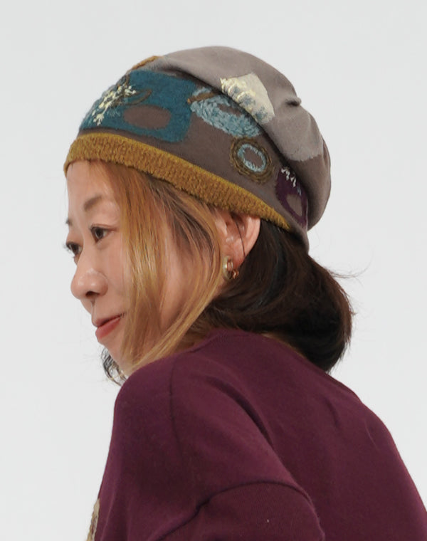 
                  
                    Load image into Gallery viewer, 野花柄刺繍入りニット帽 / BEA07410WA
                  
                